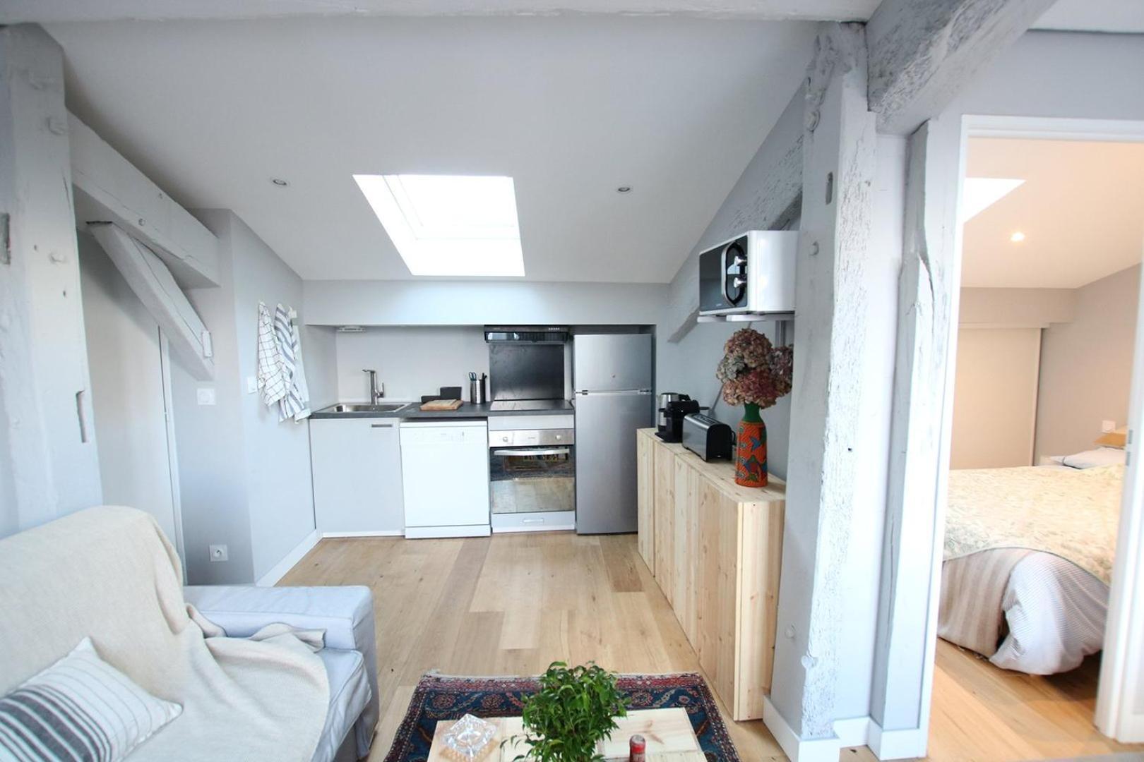 Guestready - Sunny Attic Apt Near Grand Theatre Bordeaux Eksteriør billede