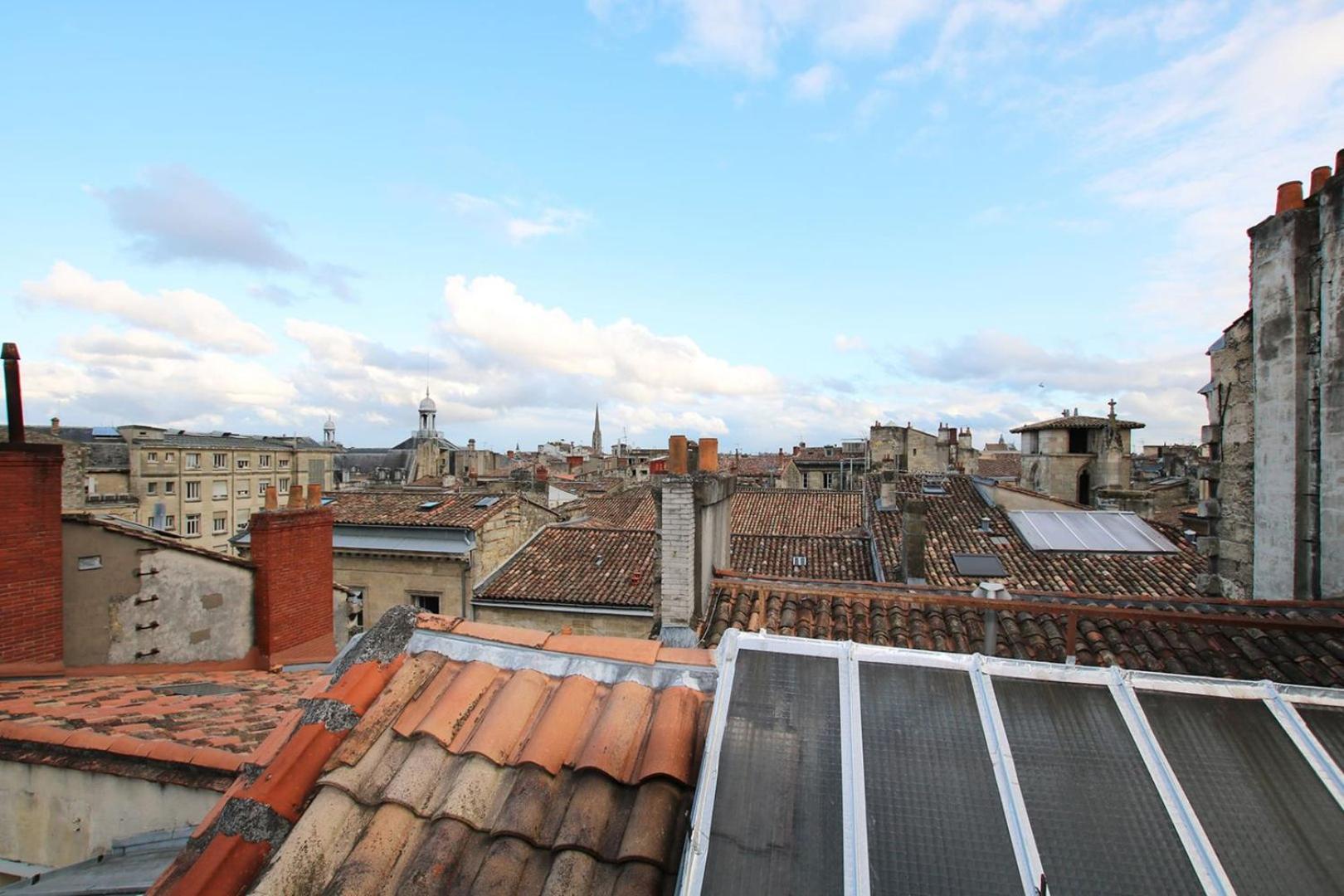Guestready - Sunny Attic Apt Near Grand Theatre Bordeaux Eksteriør billede