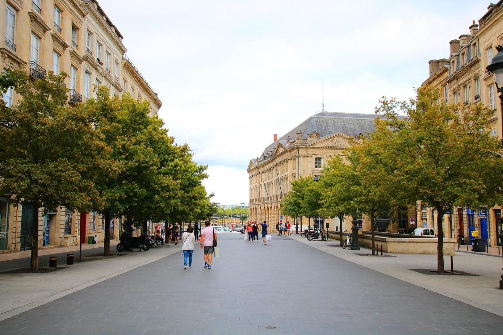 Guestready - Sunny Attic Apt Near Grand Theatre Bordeaux Eksteriør billede
